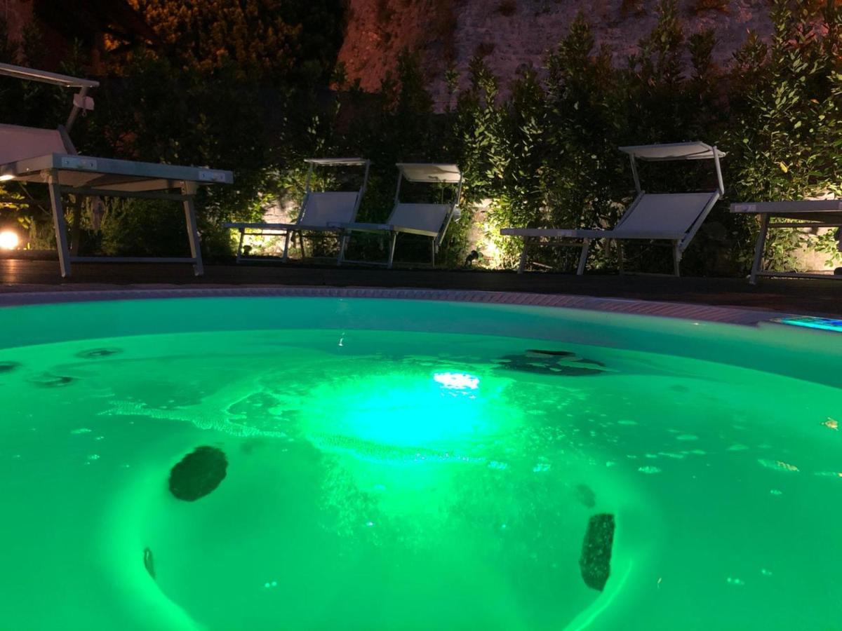 Arenarius Home Resort & Spa Torricella in Sabina エクステリア 写真